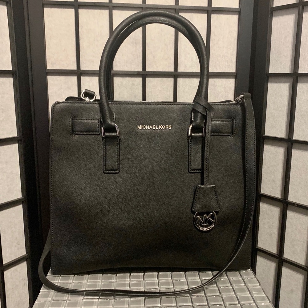 Michael Kors Black Dillon Satchel 👜 Like New